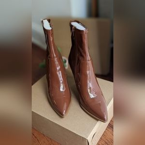 Steve Madden Elwyn Patent Ankle Boots, 9.5, Brown